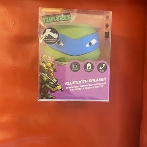 Nickelodeon TMNT Bluetooth Speaker - Purple and White